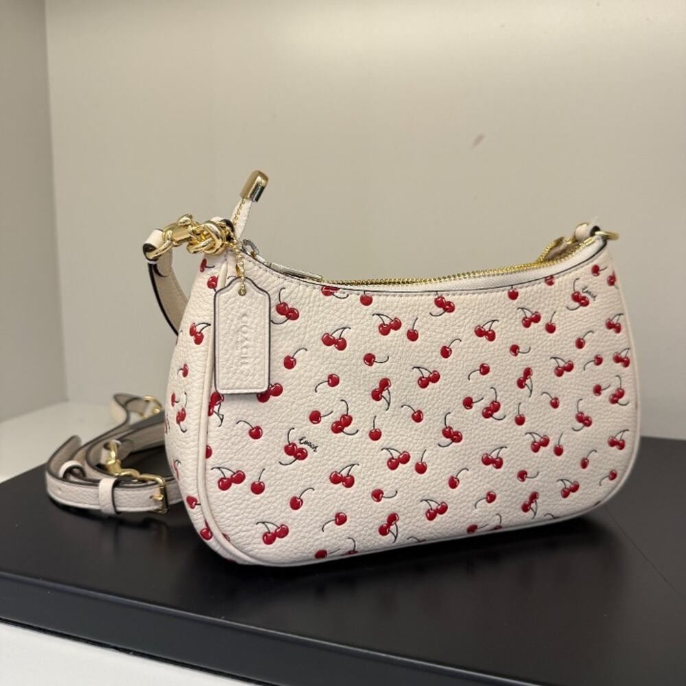 Coach Teri Shoulder Bag With Cherry Print CFG01 pebbled leather/Gold/Chalk Multi - Picture 4 of 7